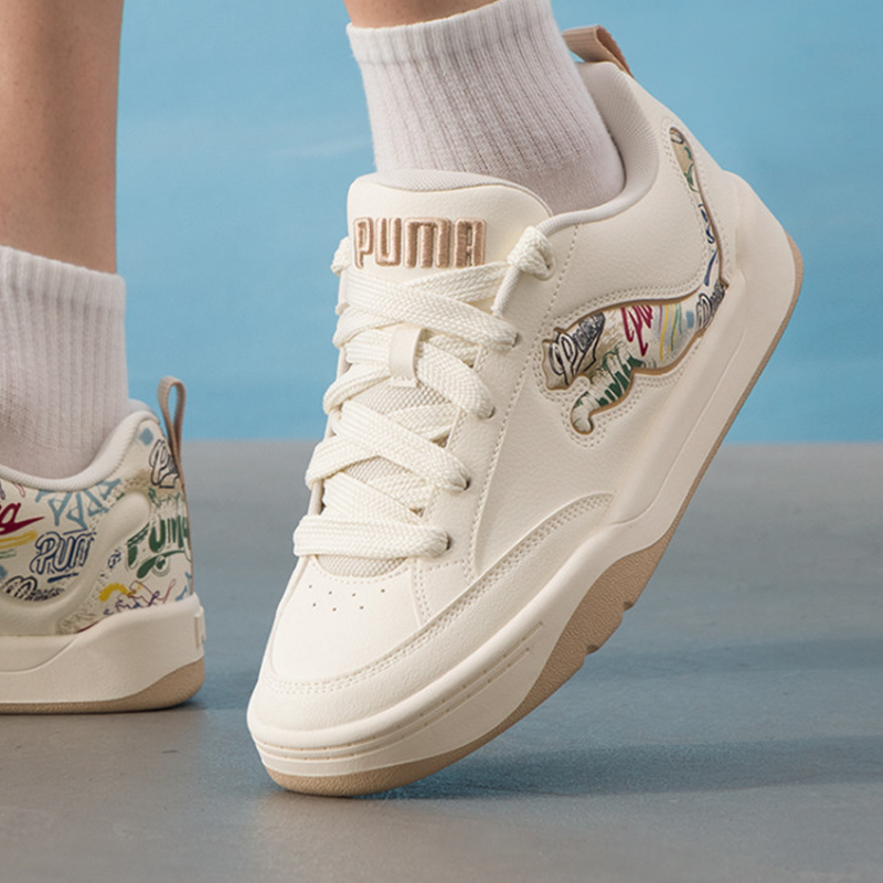 Women Shoes Puma - Off White Puma Leather Skate Sneakers